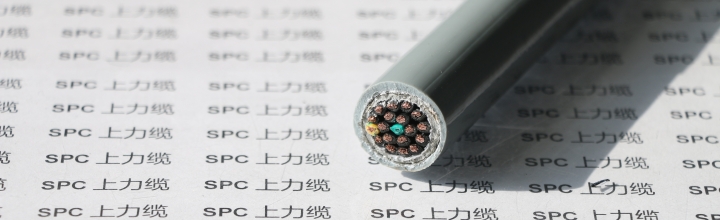 高柔性聚氨酯數(shù)據(jù)傳輸用拖鏈電纜帶屏蔽